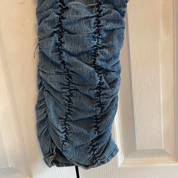 GODDESS elastic cinch cropped jean - Picture 5 of 10